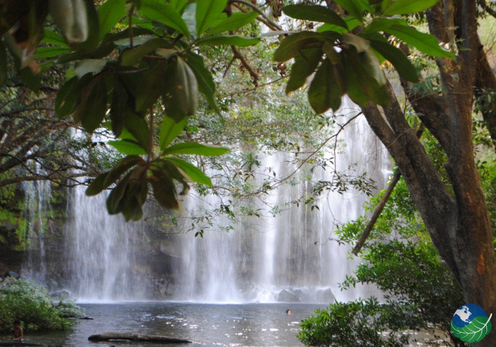 Llanos de Cortés Waterfall